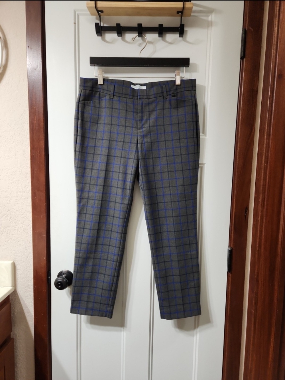 GAP Slim Cropped Plaid Trousers - 6